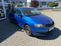 Gebraucht Skoda Rapid Active 95 PS (69 kW) 2019 Blau Kleinwagen
