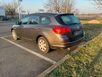 Gebraucht Opel Astra 120 PS (88 kW) 2012 Grau Kombi