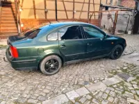 Usata VW Passat 125 CV (91 kW) 1997 Verde Berlina