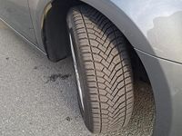 Gebraucht VW Golf VI 105 PS (77 kW) 2011 Grau Kleinwagen