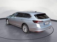 Gebraucht Skoda Superb LAURIN & KLEMENT 265 PS (194 kW) 2025 Silber Kombi