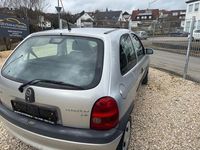 Gebraucht Opel Corsa 54 PS (39 kW) 2000 Silber Limousine