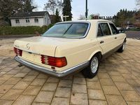 Gebraucht Mercedes 380 204 PS (150 kW) 1983 Gelb Limousine