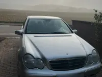 Second-hand Mercedes E200 163 CP (119 kW) 2003 Berlinǎ