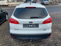 Gebraucht Ford Focus Trend 125 PS (91 kW) 2017 Weiß Limousine