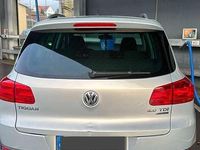 Gebraucht VW Tiguan Style 140 PS (102 kW) 2012 Grau SUV