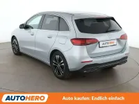 Gebraucht Mercedes B200 Progressive 177 PS (130 kW) 2024 Hightech silber Kleinwagen