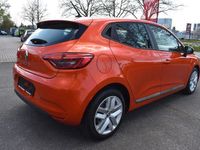 Gebraucht Renault Clio V Zen 91 PS (66 kW) 2021 Orange Kleinwagen