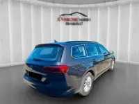 Gebraucht VW Passat Style 122 PS (89 kW) 2022 Grau Kombi