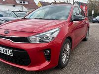 Gebraucht Kia Rio 99 PS (72 kW) 2018 Rot Limousine