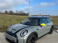 Gebraucht Mini Cooper SE Essential 135 kW (184 PS) 2022 Schwarz Kleinwagen