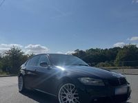 Second-hand BMW 325 197 CP (144 kW) 2010 Negru Berlinǎ