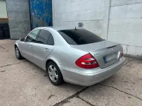 Gebraucht Mercedes E270 177 PS (130 kW) 2002 Silber Limousine