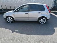 Gebraucht Ford Fiesta Trend 69 PS (50 kW) 2003 Silber Kleinwagen
