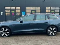 Gebraucht Volvo V60 253 PS (186 kW) 2024 Blau Kombi