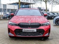 Gebraucht BMW 330 Performance 286 PS (210 kW) 2025 Fire red Limousine