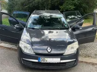 Gebraucht Renault Laguna GrandTour 110 PS (80 kW) 2010 Grau Kombi