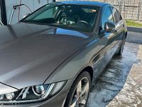Gebraucht Jaguar XE Prestige 241 PS (177 kW) 2019 Grau Limousine