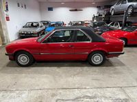 Gebraucht BMW 318 Cabriolet Basis 105 PS (77 kW) 1987 Rot Cabrio