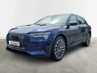 Gebraucht Audi e-tron Advanced Plus 300 kW (408 PS) 2022 Blau SUV