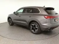 Gebraucht VW Touareg R-line 231 PS (169 kW) 2025 Grau SUV