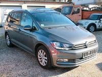 Gebraucht VW Touran Comfortline 150 PS (110 kW) 2016 Grau Van / Kleinbus