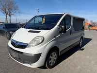 Gebraucht Opel Vivaro 145 PS (106 kW) 2010 Weiß Van / Kleinbus