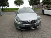 Gebraucht Skoda Superb LAURIN & KLEMENT 190 PS (139 kW) 2017 Grau Kombi