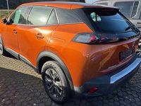 Gebraucht Peugeot e-2008 Active 100 kW (136 PS) 2020 Lackierung orange fusion/typ a SUV