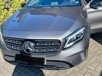 Gebraucht Mercedes GLA220 170 PS (125 kW) 2018 Grau SUV