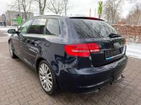 Gebraucht Audi A3 Sport 105 PS (77 kW) 2011 Blau Kleinwagen