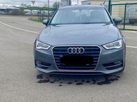 Gebraucht Audi A3 Ambiente 125 PS (91 kW) 2015 Grau Limousine