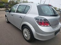 Gebraucht Opel Astra 115 PS (84 kW) 2009 Silber Limousine