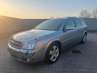 Gebraucht Opel Vectra 147 PS (108 kW) 2004 Violet Kombi