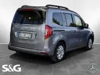 Gebraucht Mercedes T180 Progressive 116 PS (85 kW) 2024 Grau Van / Kleinbus