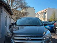 Gebraucht Ford Kuga Titanium 150 PS (110 kW) 2017 Grau SUV