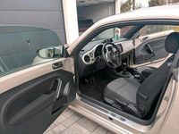 Second-hand VW Beetle Cup 140 CP (102 kW) 2014 Argintiu Hatchback