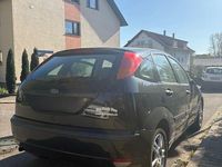 Usata Ford Focus 101 CV (74 kW) 2004 Nero Berlina