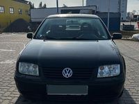 Gebraucht VW Bora Edition 75 PS (55 kW) 2000 Schwarz Limousine