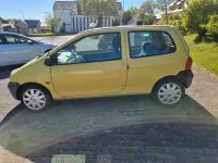 Używany Renault Twingo 58 KM (42 kW) 2001 Żółty Hatchback