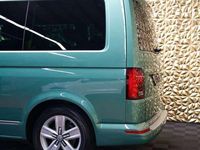 Gebraucht VW Multivan Generation Six 204 PS (150 kW) 2022 Bay leaf green Van