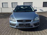 Gebraucht Ford Focus Ghia 101 PS (74 kW) 2006 Silber Kombi