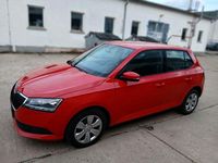 Gebraucht Skoda Fabia Active 60 PS (44 kW) 2020 Rot Limousine