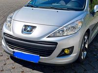 Gebraucht Peugeot 207 73 PS (53 kW) 2010 Silber Kleinwagen