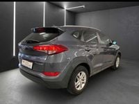 Gebraucht Hyundai Tucson 132 PS (97 kW) 2017 Grau SUV