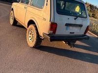 Second-hand Lada niva 83 CP (61 kW) 2007 Andere farben SUV