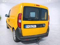 Usado Opel Combo 105 HP (77 kW) 2015 Amarelo Monovolume