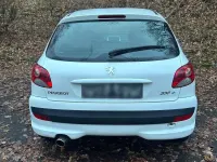 Gebraucht Peugeot 206+ Sport 60 PS (44 kW) 2010 Weiß Kleinwagen