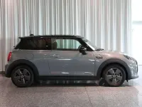 Gebraucht Mini Cooper SE Hatch 135 kW (184 PS) 2022 Moonwalk grey Kleinwagen