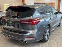 Gebraucht Ford Focus ST-Line X 155 PS (114 kW) 2025 Grau Limousine